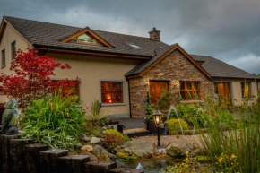 Spacious & Cosy fully equipped 4 bedroom house.